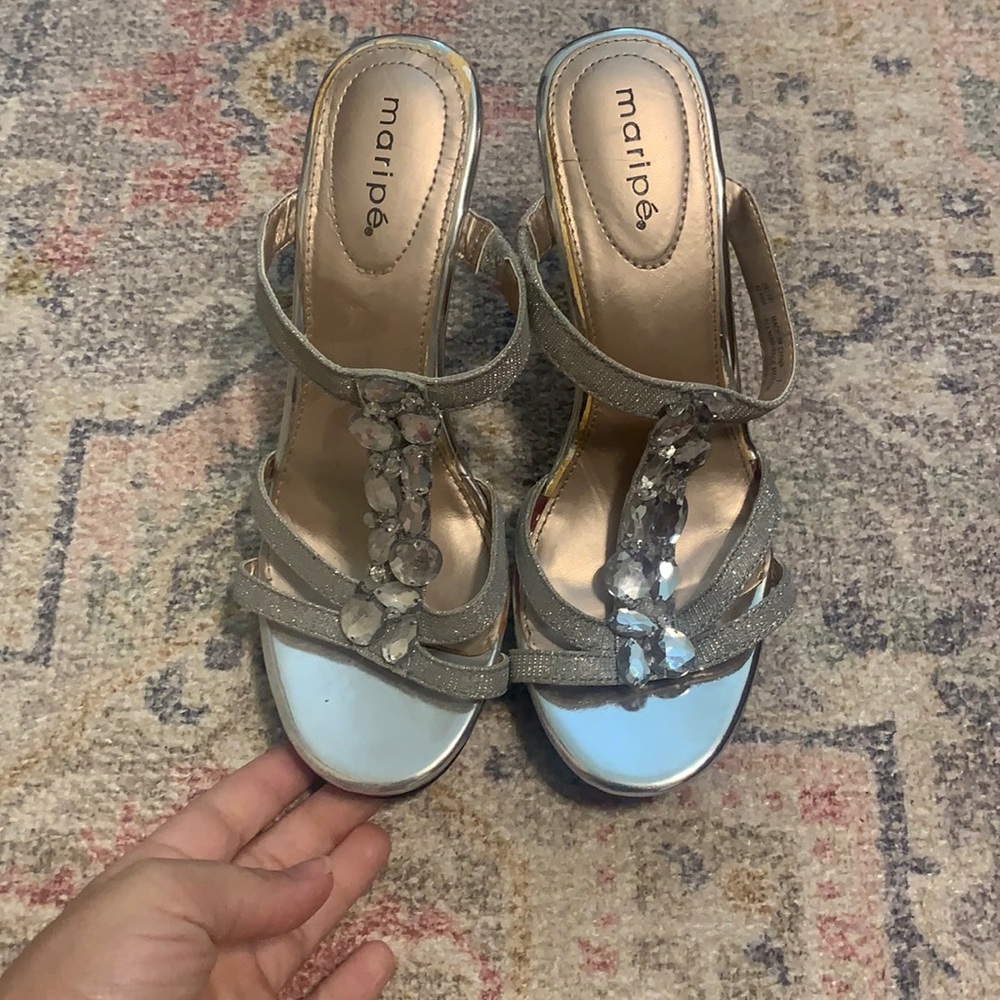Formal heels size 7
